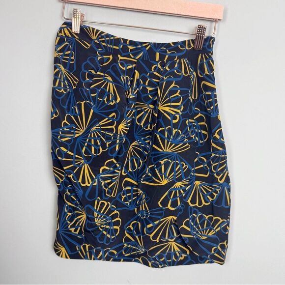 DEREK LAM | Blue Yellow Patterned Silk Black Mini Skirt Women’s Size 0 - Picture 1 of 7